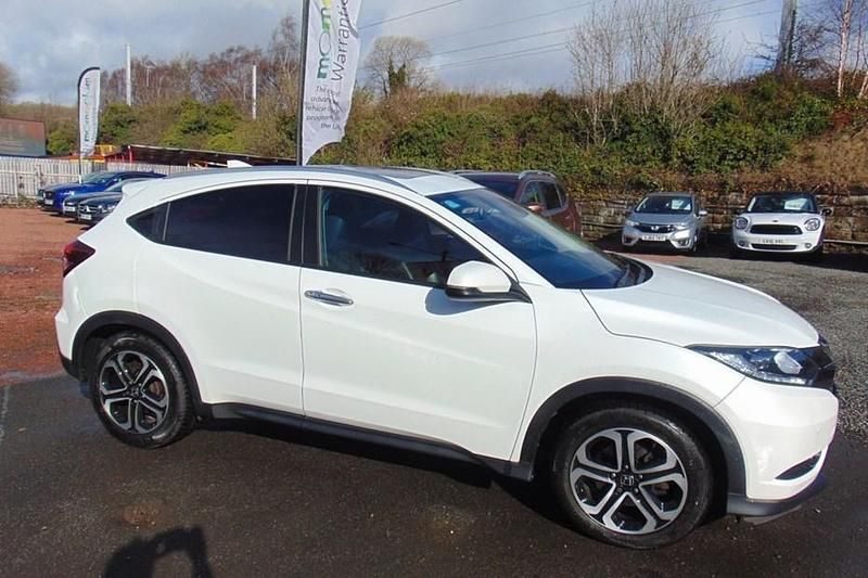 Used Honda HR-V EX 130 HP (95 kW) 2017 White SUV