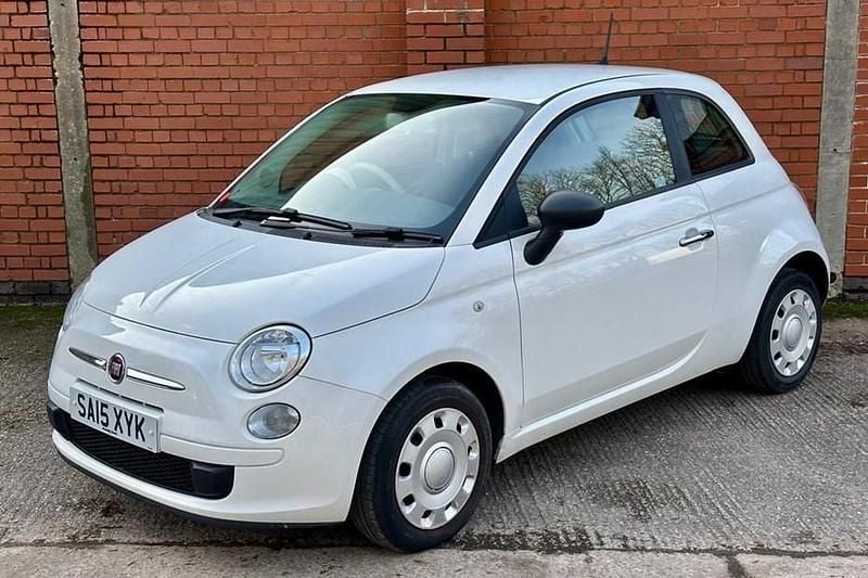 Used Fiat 500 Pop 69 HP (50 kW) 2015 White Hatchback
