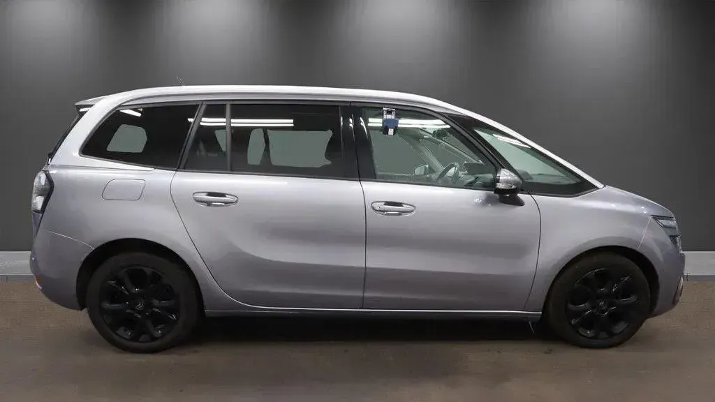 Used Citroën C4 SpaceTourer Flair 130 HP (95 kW) 2019 Grey MPV