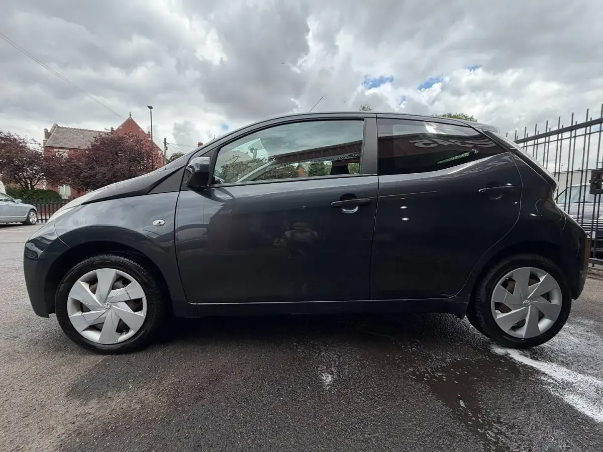 Used Toyota Aygo X-play 69 HP (50 kW) 2016 Grey Hatchback
