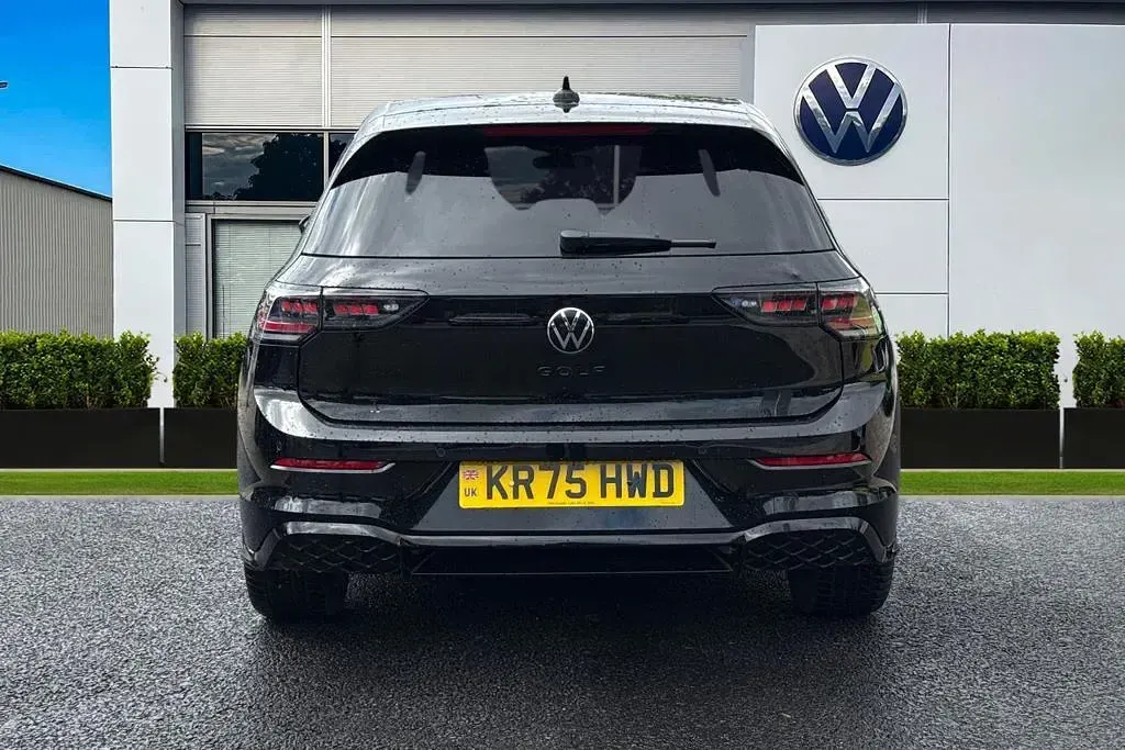 Used VW Golf VIII Black Edition 150 HP (110 kW) 2025 Black Hatchback