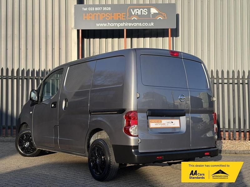 Used Nissan NV200 Acenta 90 HP (66 kW) 2017 Grey MPV
