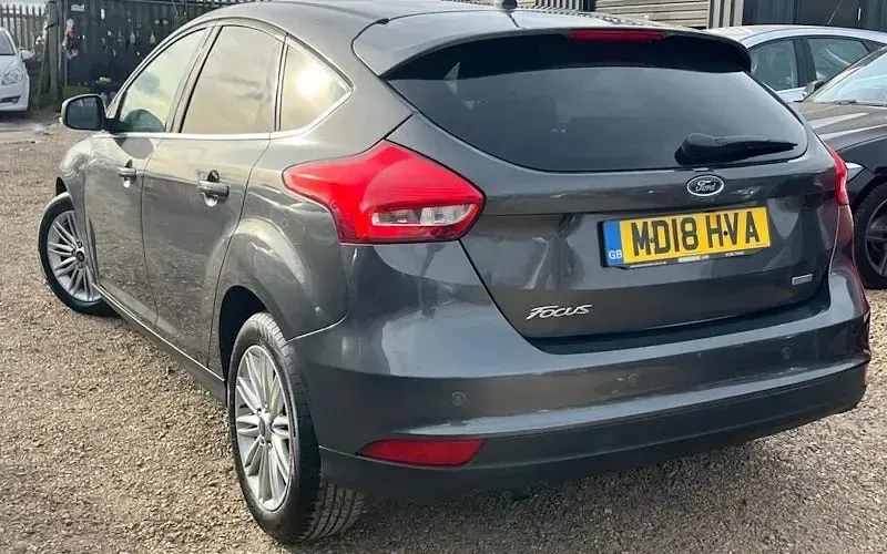 Used Ford Focus Zetec 125 HP (91 kW) 2018 Black Hatchback