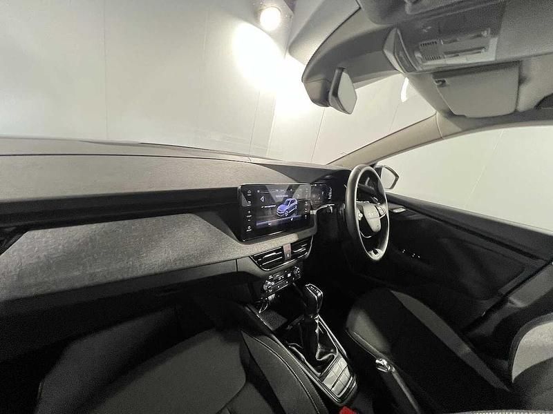 Usado Skoda Kamiq SE 85 HP (62 kW) 2025 Preto SUV