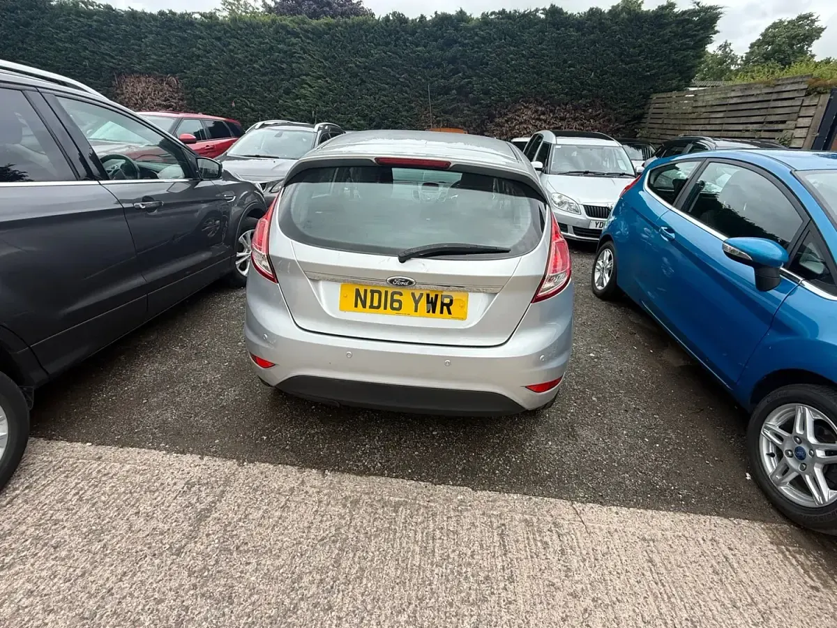 Used Ford Fiesta Zetec 2016 Silver Hatchback