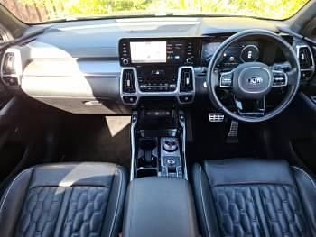 Usado Kia Sorento 230 CV (169 kW) 2021 Gris SUV