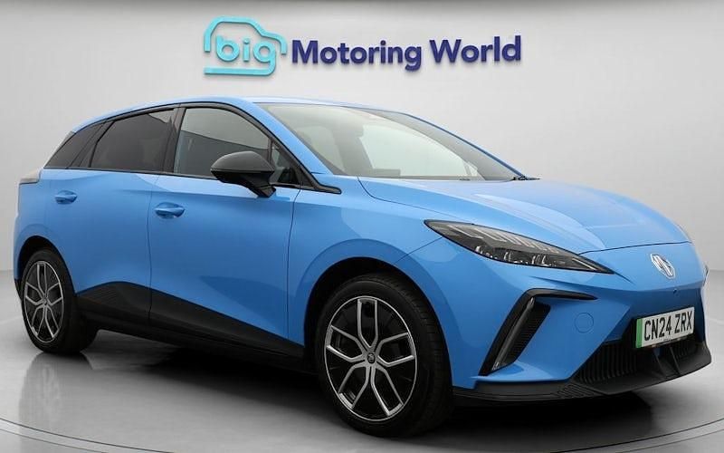 Used MG MG4 EV Trophy 150 kW (204 HP) 2024 Blue Hatchback