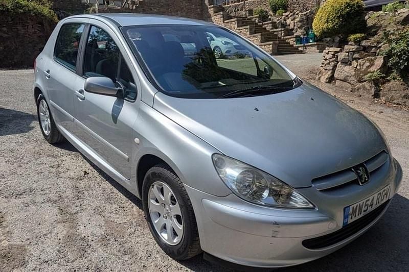 Silver Used 2005 Peugeot 307 S Hatchback | £2,250 - Image 1/1