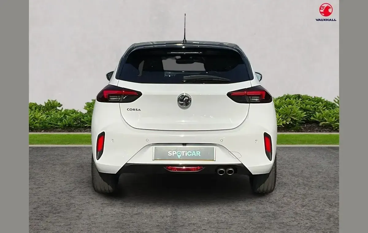 Used Vauxhall Corsa Ultimate 128 HP (94 kW) 2023 White Hatchback