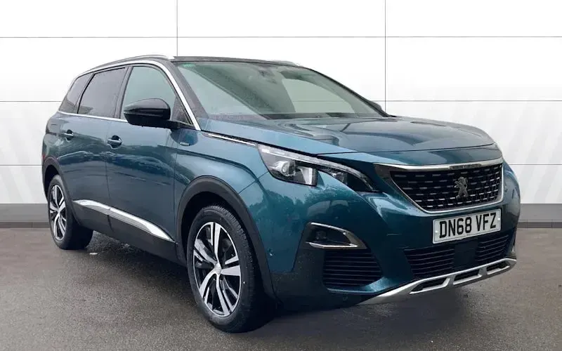 Usado Peugeot 5008 GT-line 131 HP (96 kW) 2020 SUV