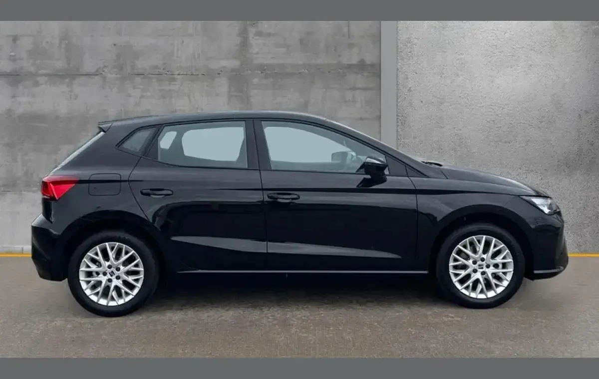 Ny Seat Ibiza SE Technology 115 HK (84 kW) 2026 Svart Halvkombi