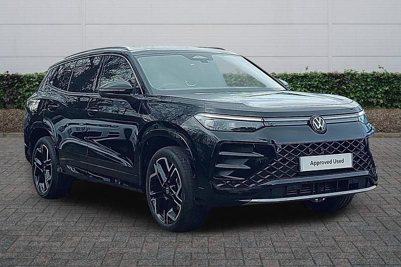 Used VW Tayron R-line 150 HP (110 kW) 2026 Grenadilla black SUV