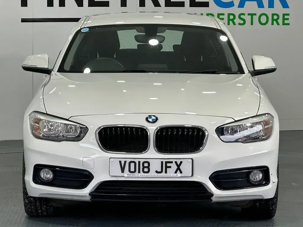 Używany BMW 116 Sport Line 116 KM (85 kW) 2018 Biały Hatchback