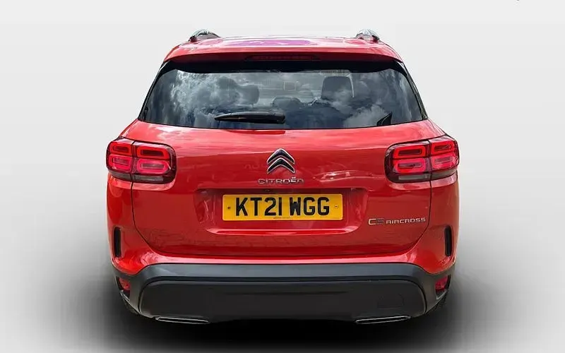 Używany Citroën C5 PureTech 131 KM (96 kW) 2021 Czerwony Hatchback