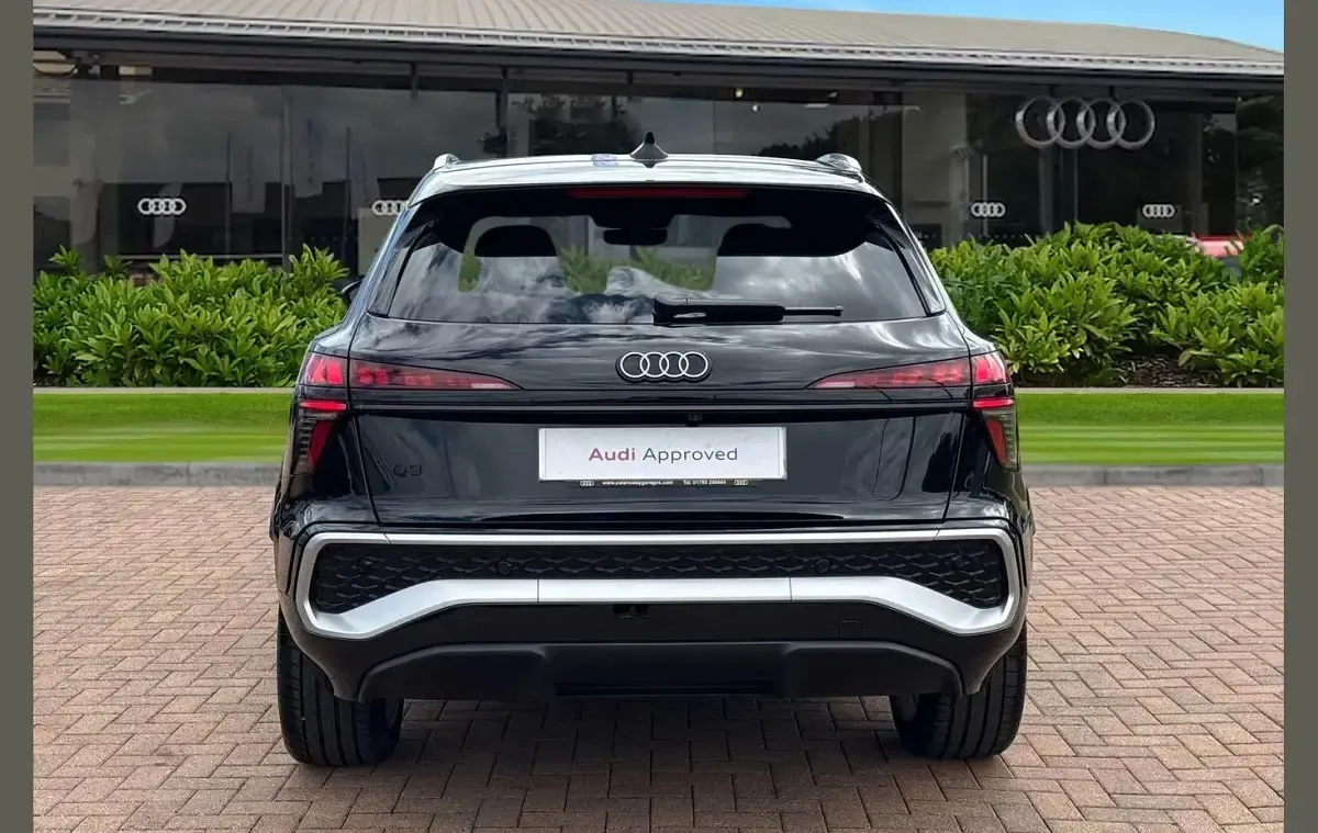 Used Audi Q3 S-Line 150 HP (110 kW) 2026 Black SUV