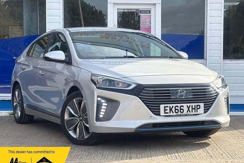 Used Hyundai Ioniq Premium SE 141 HP (103 kW) 2016 Silver Hatchback