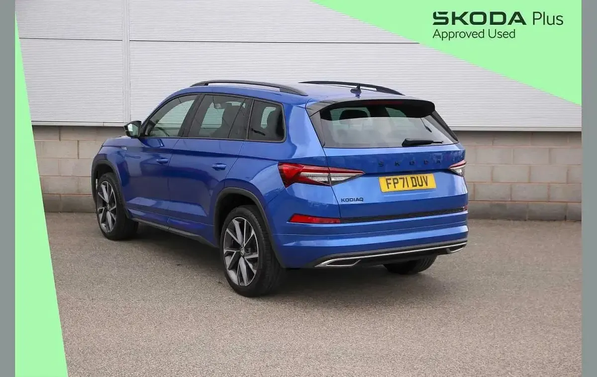 Used Skoda Kodiaq SportLine 150 HP (110 kW) 2022 Race blue metallic SUV