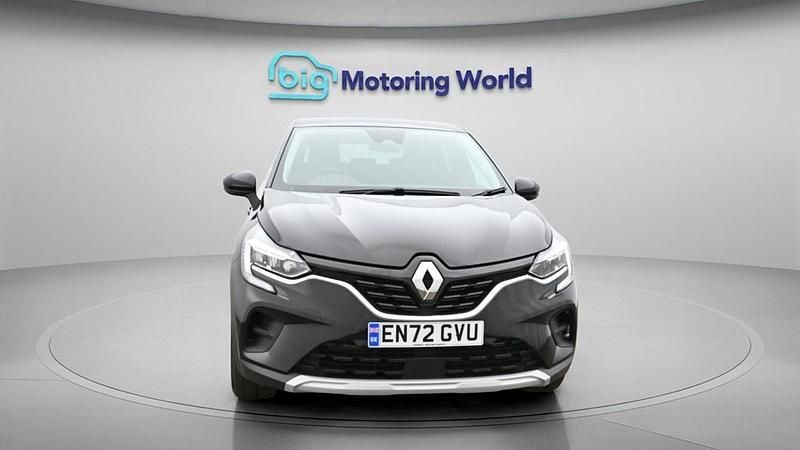 Used Renault Captur Evolution 90 HP (66 kW) 2023 Black SUV