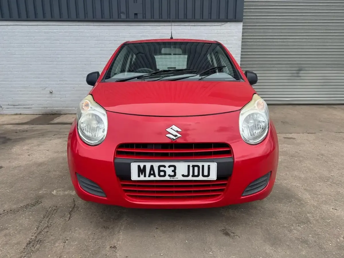 Used Suzuki Alto 68 HP (50 kW) 2013 Red Hatchback