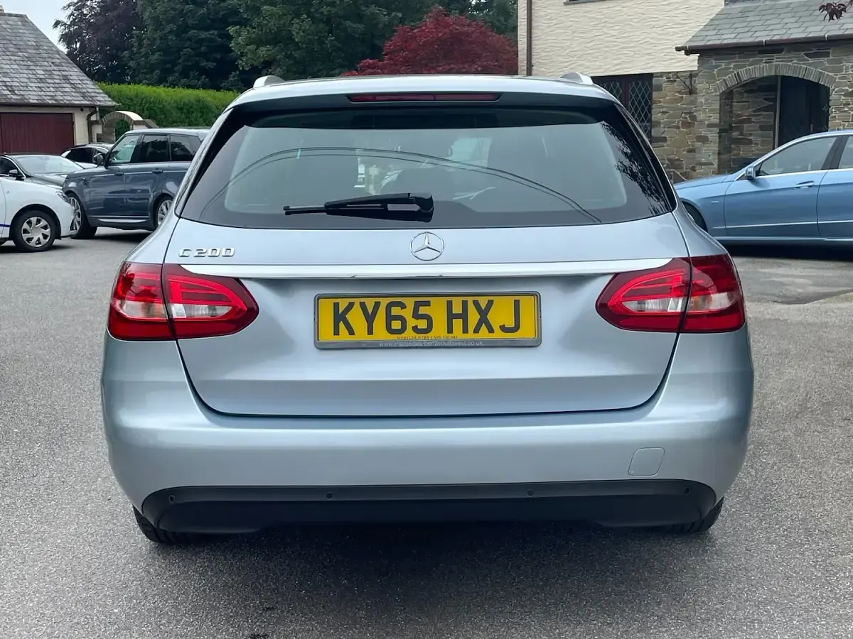 Used Mercedes C200 Executive 2015 Silver Estate