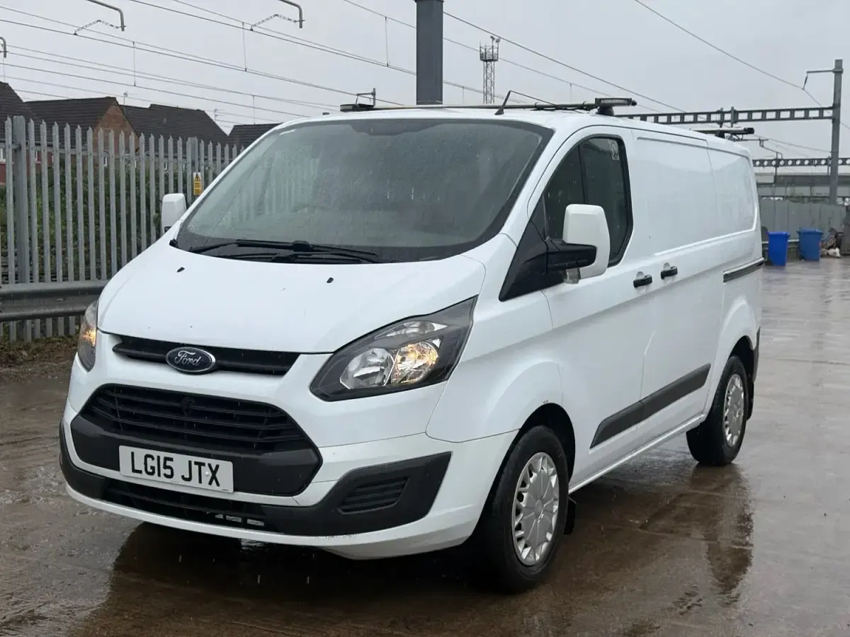 Used Ford Transit Custom 100 HP (73 kW) 2015 White Van