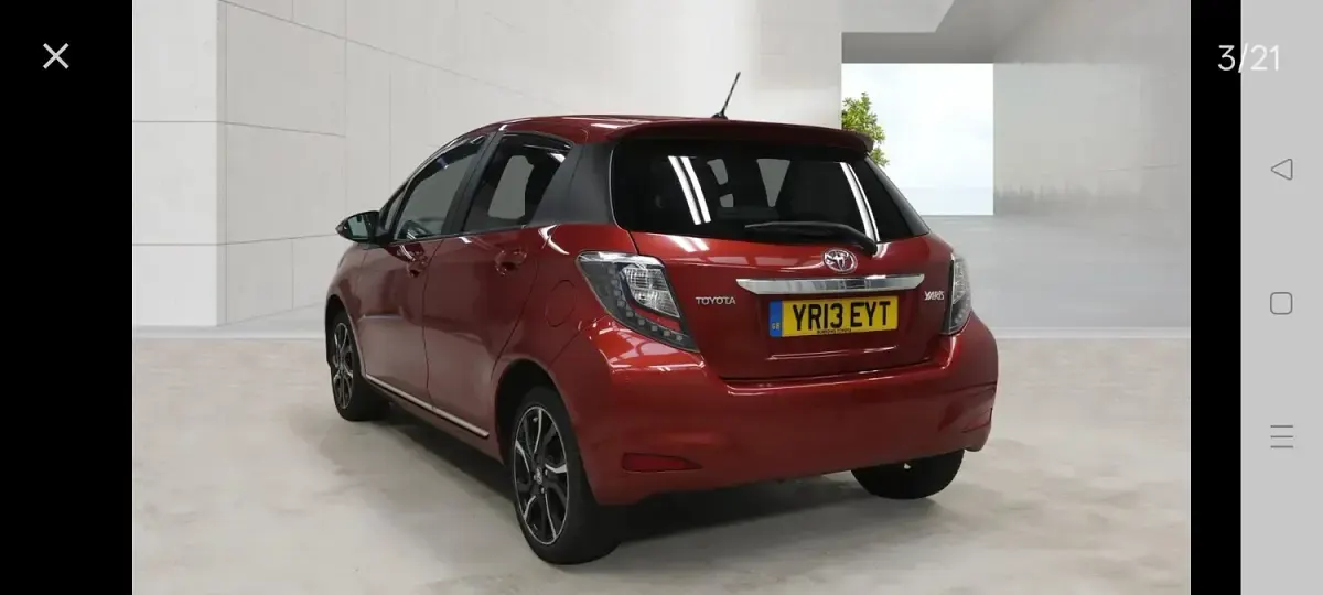 Used Toyota Yaris Trend 99 HP (72 kW) 2013 Red Hatchback