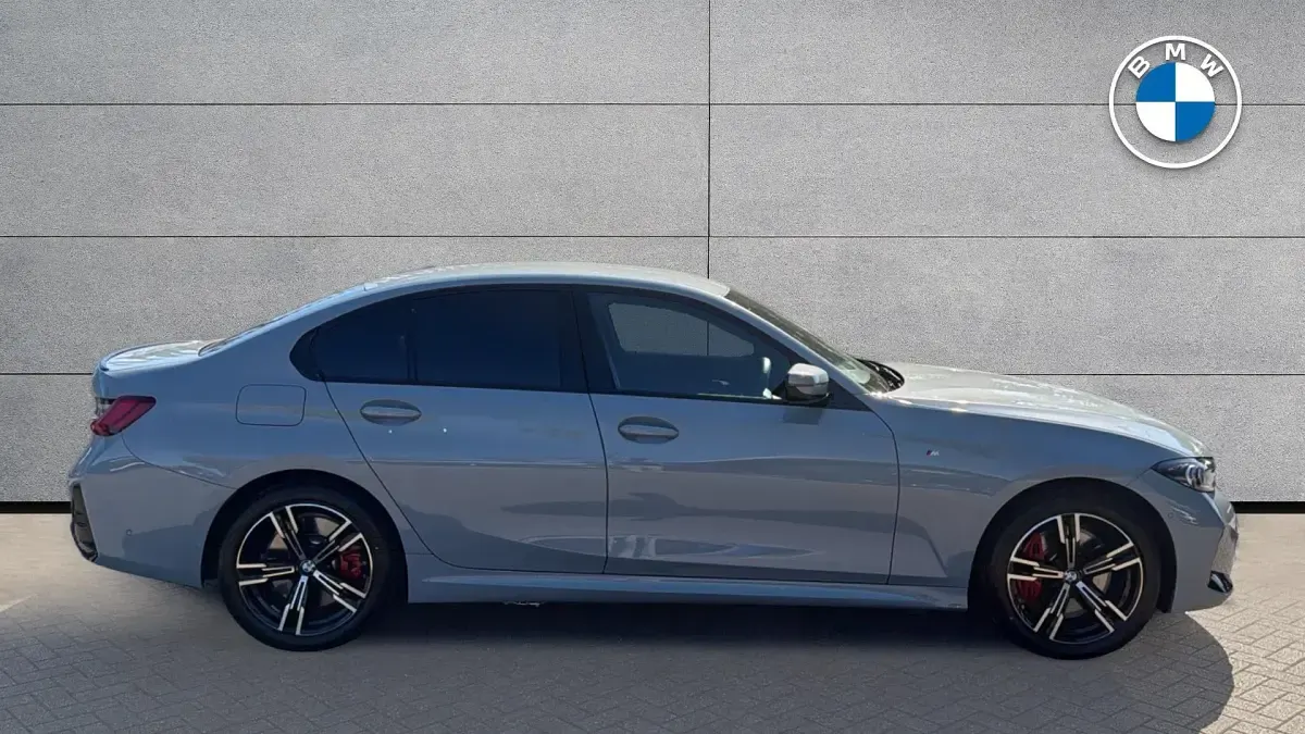 Used BMW 330e M Sport 292 HP (214 kW) 2025 Brooklyn grey Sedan