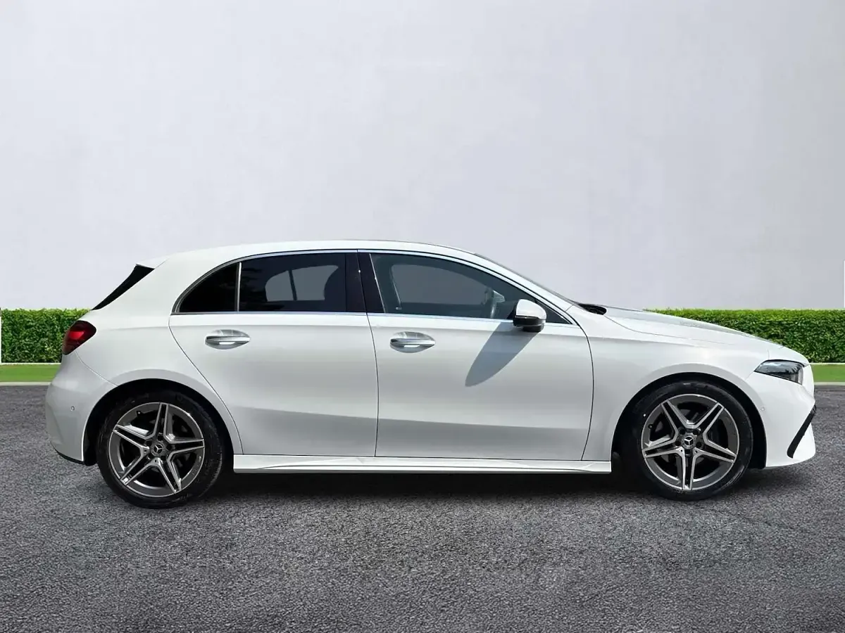 Used Mercedes A200 Executive 163 HP (119 kW) 2024 White Hatchback