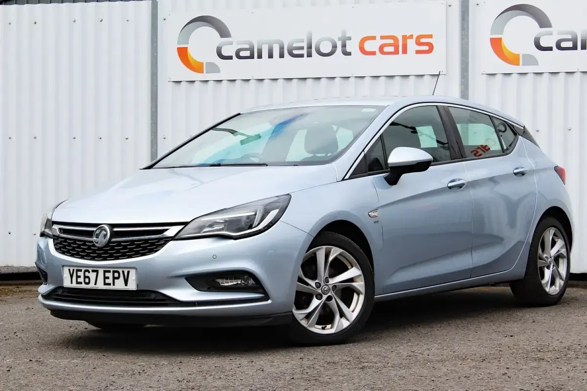 Used Vauxhall Astra SRi 2017 Silver Hatchback