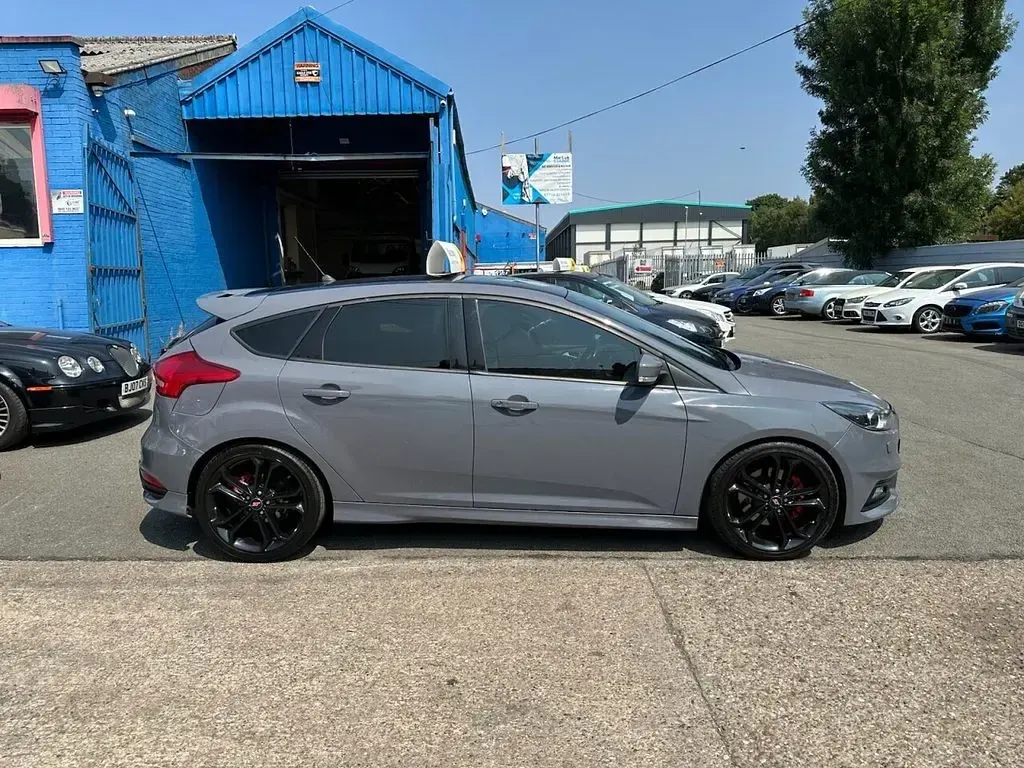 Used Ford Focus ST 2018 Grey Hatchback