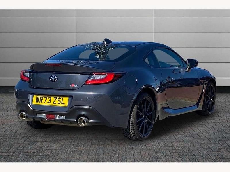 Used Toyota GR86 235 HP (172 kW) 2023 Grey Coupe