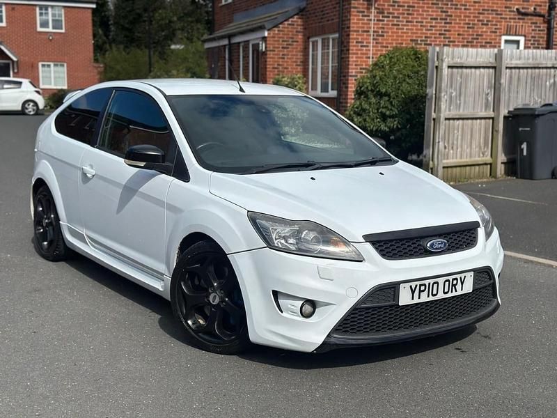 Begagnad Ford Focus ST 2010 Vit Halvkombi
