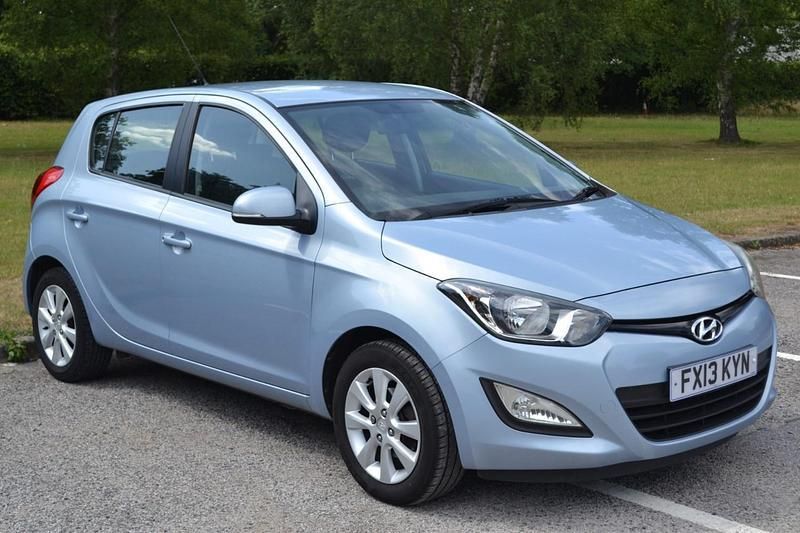 Blue Used 2013 Hyundai i20 Active Hatchback | £2,995 (Fair price) - Image 1/4