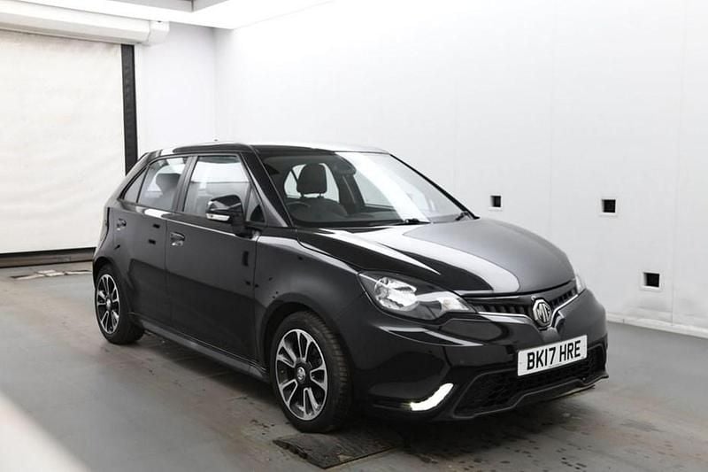 Used MG MG3 106 HP (77 kW) 2017 Black Hatchback