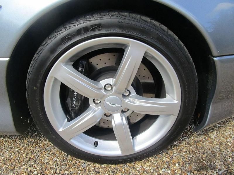 Used Aston Martin DB7 426 HP (313 kW) 2004 Silver Cabriolet