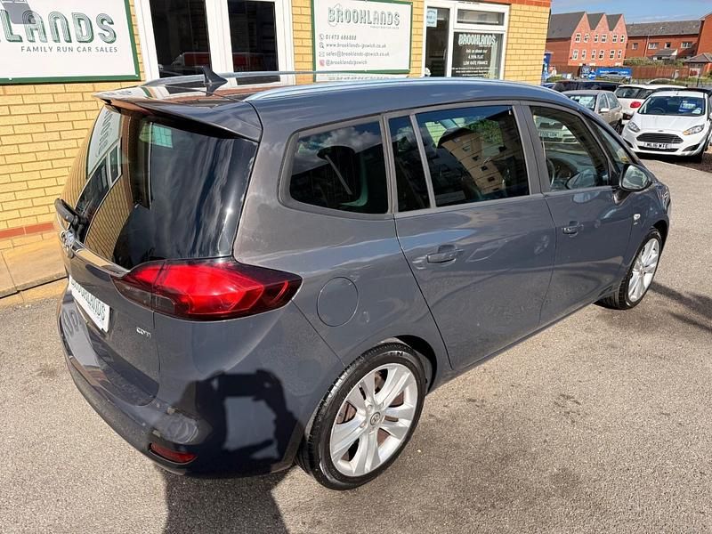 Used Vauxhall Zafira SRi 2014 Grey MPV