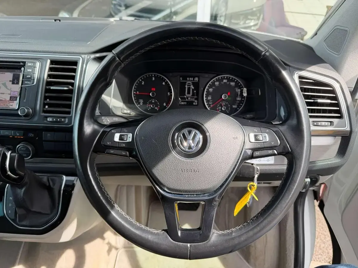 Used VW California California 199 HP (146 kW) 2020 Red Van