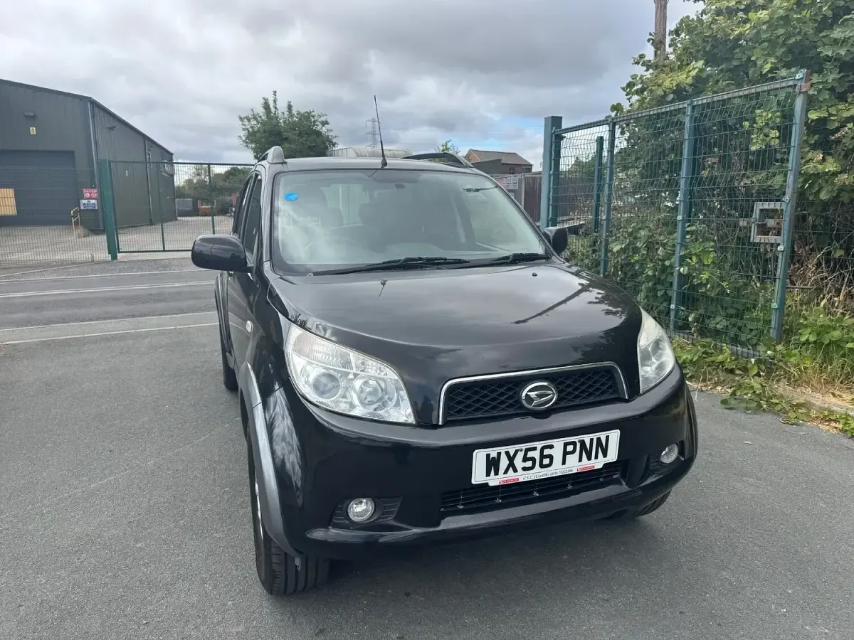Used Daihatsu Terios 105 HP (77 kW) 2006 Black SUV