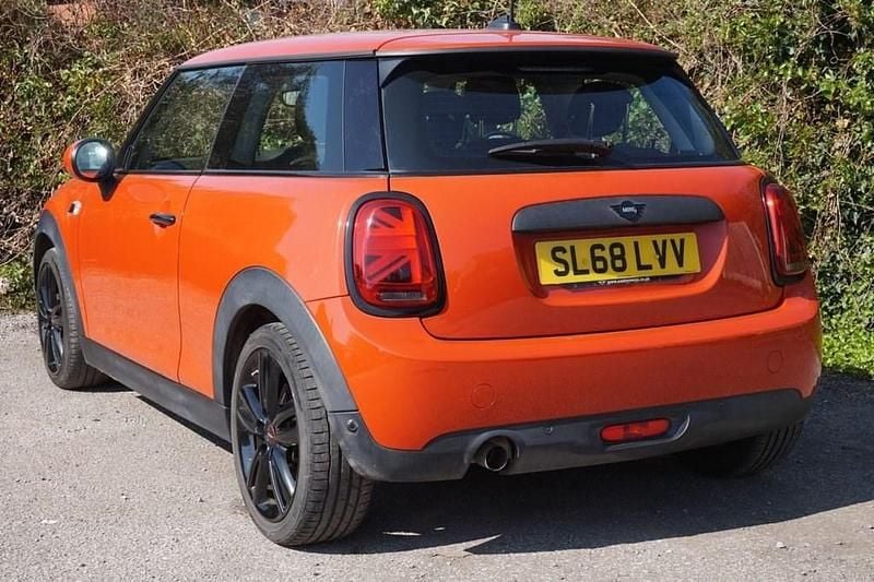 Used Mini ONE Hatch 102 HP (75 kW) 2018 Orange Hatchback