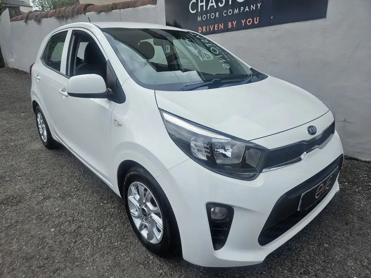 Used Kia Picanto 84 HP (61 kW) 2019 White Hatchback