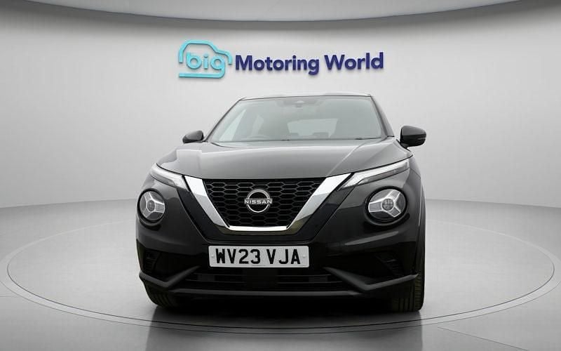 Used Nissan Juke N-Connecta 114 HP (83 kW) 2023 Black SUV
