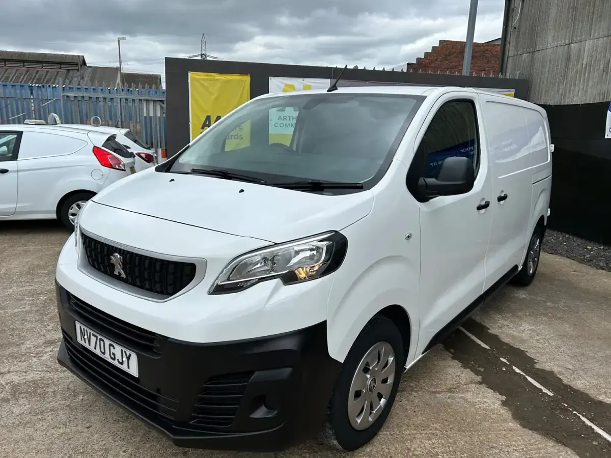 Begagnad Peugeot Expert 101 HK (74 kW) 2020 Vit Van