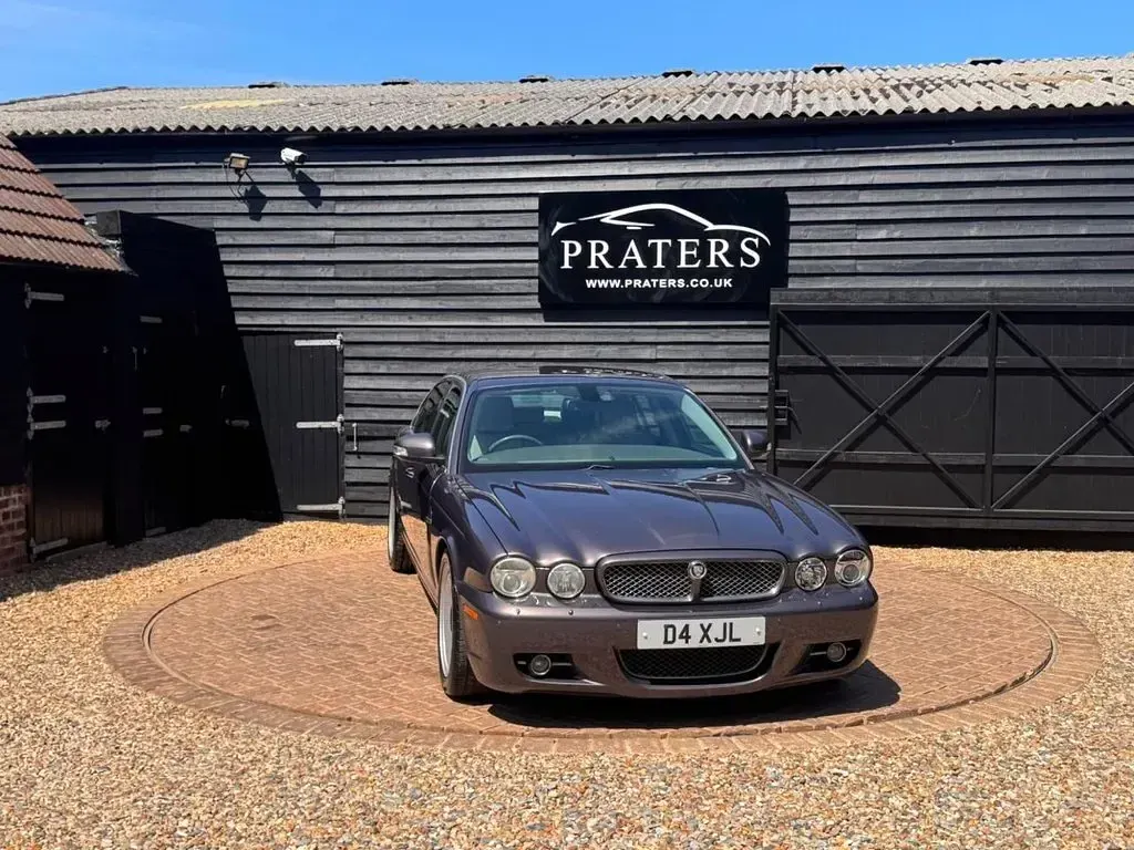 Used Jaguar XJ Sovereign 204 HP (150 kW) 2008 Grey Sedan