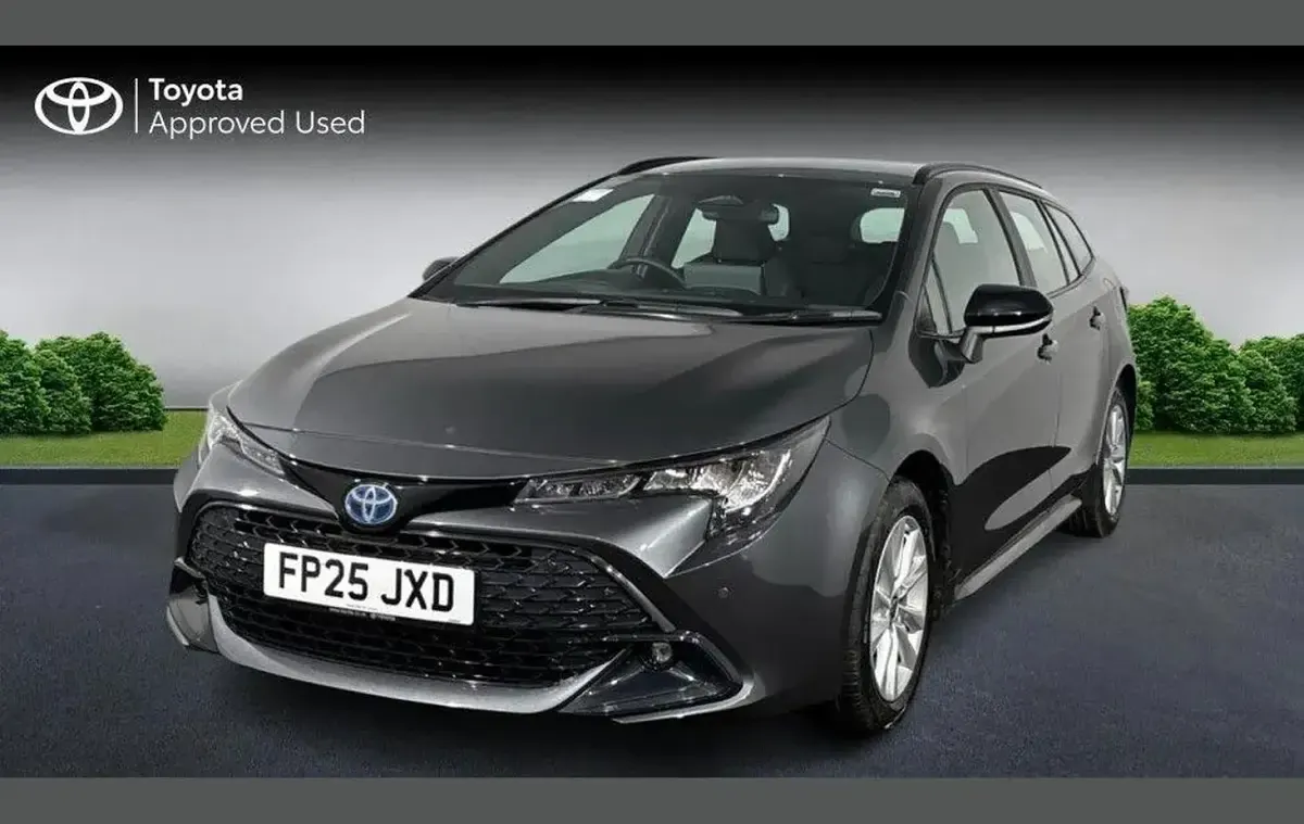 Used Toyota Corolla 140 HP (102 kW) 2025 Grey Estate