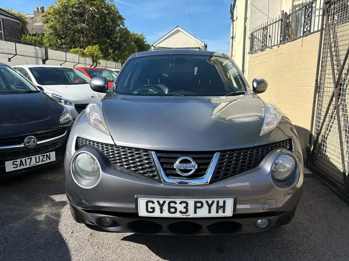 Used Nissan Juke Tekna 117 HP (86 kW) 2013 Grey SUV