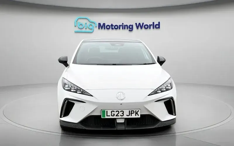 Usado MG MG4 EV Trophy 150 kW (204 HP) 2025 Citadino