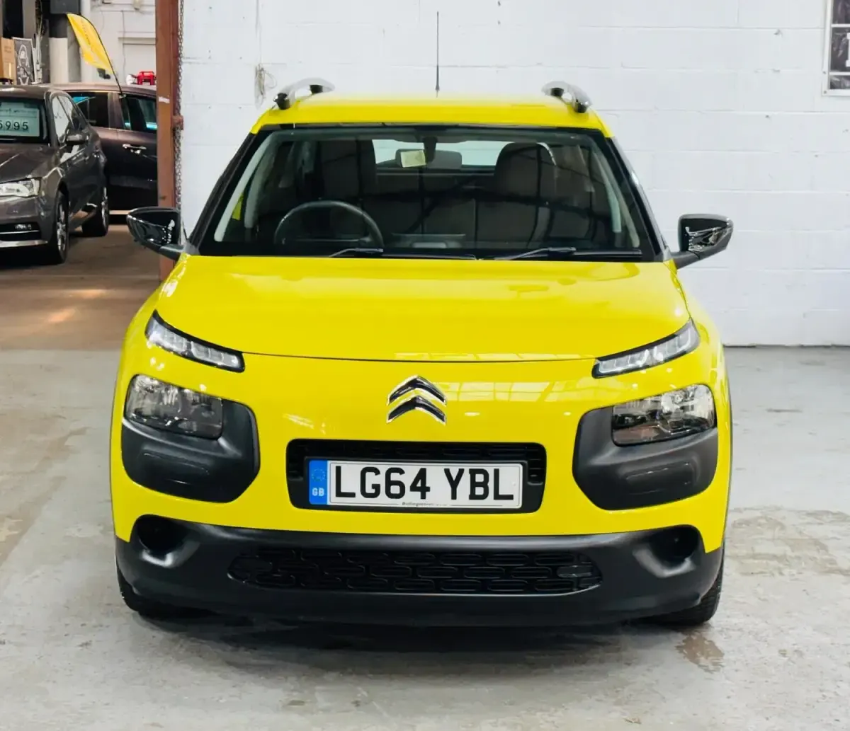 Used Citroën C4 Cactus Feel 82 HP (60 kW) 2014 Yellow Hatchback
