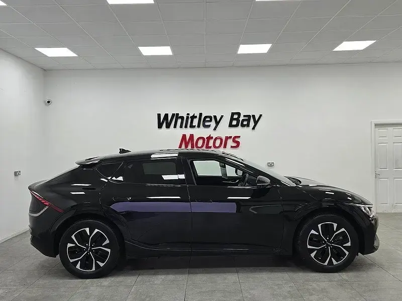 Begagnad Kia EV6 GT-Line 166 kW (226 HK) 2023 Svart SUV