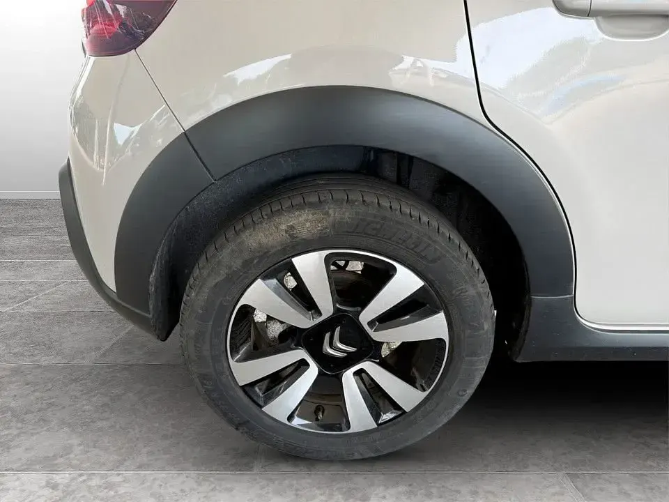 Used Citroën C3 PureTech 110 HP (80 kW) 2024 Grey Hatchback