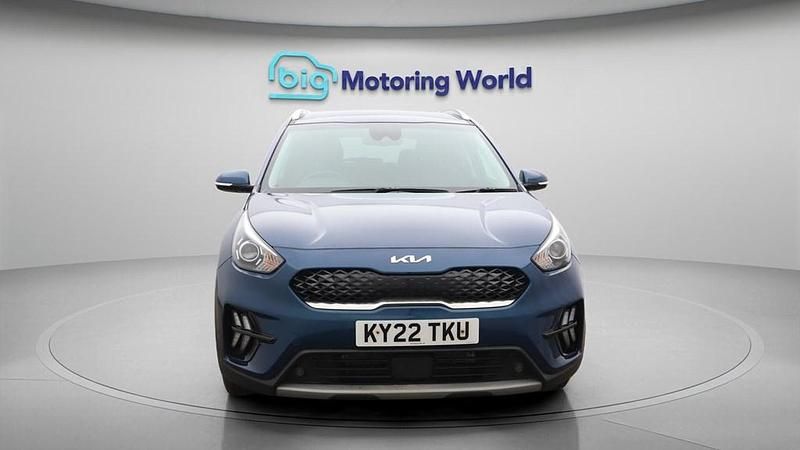Used Kia Niro 139 HP (102 kW) 2022 Blue SUV